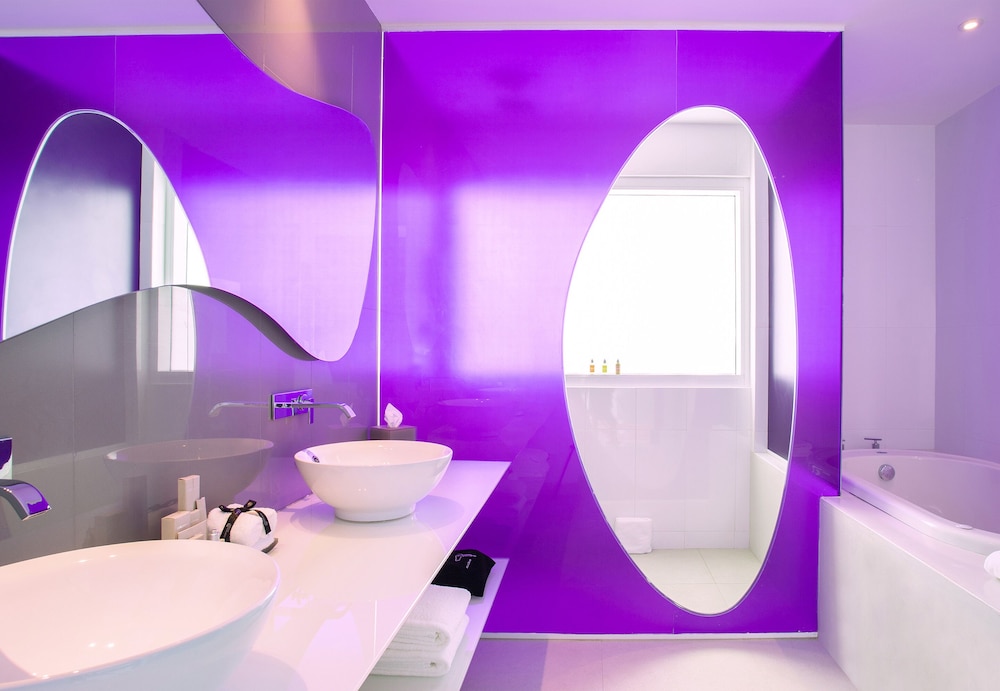 Temptation Oceanfront Master Suite thumbnail 6