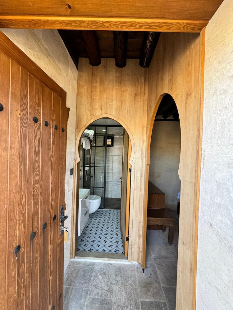 Deluxe Double Room, Balcony, Lake View photo 2