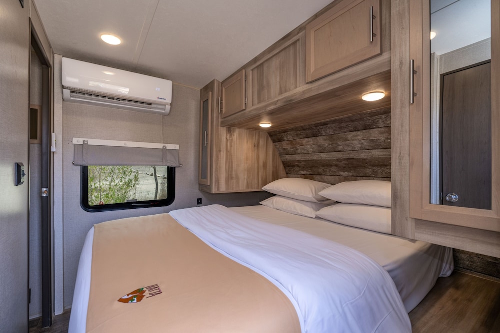 Standard Campers with Mountain Backdrop and Complimentary Adventure Activities photo 3