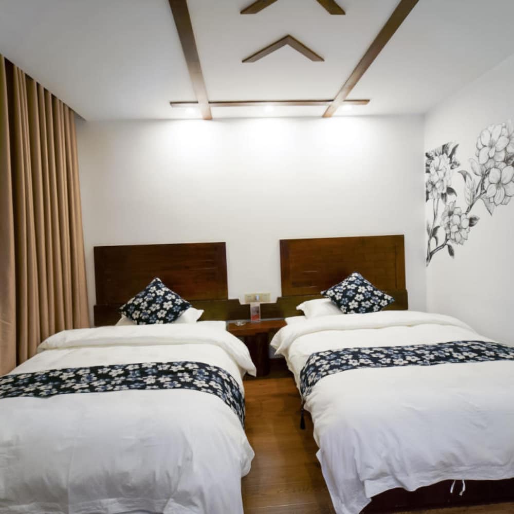 Economy Twin Room photo 1
