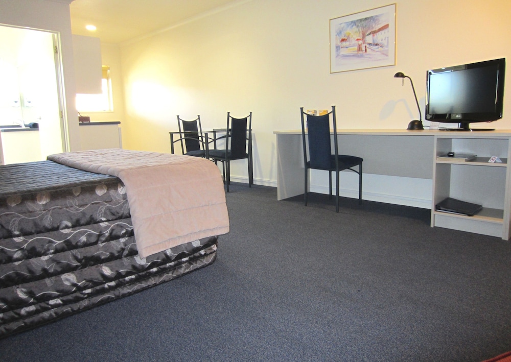 Executive Studio - Photo 1