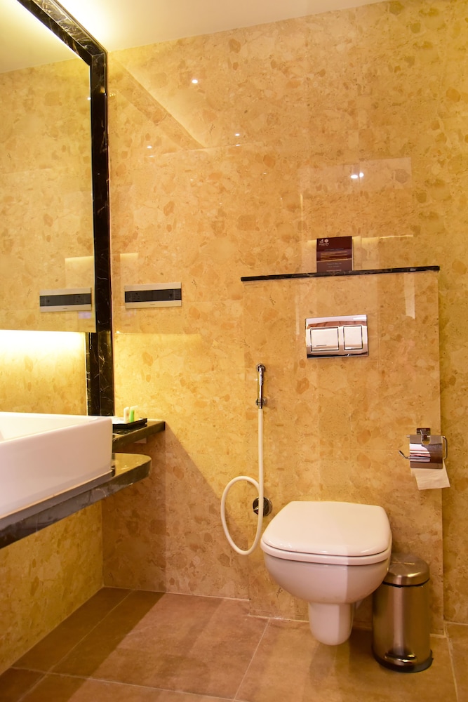 Executive Double or Twin Room - Photo 9
