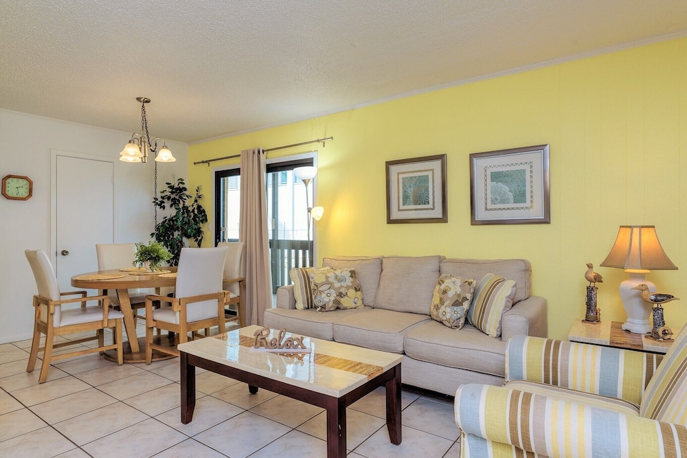 Superior Condo, 1 King Bed with Sofa bed, Balcony, Resort View
