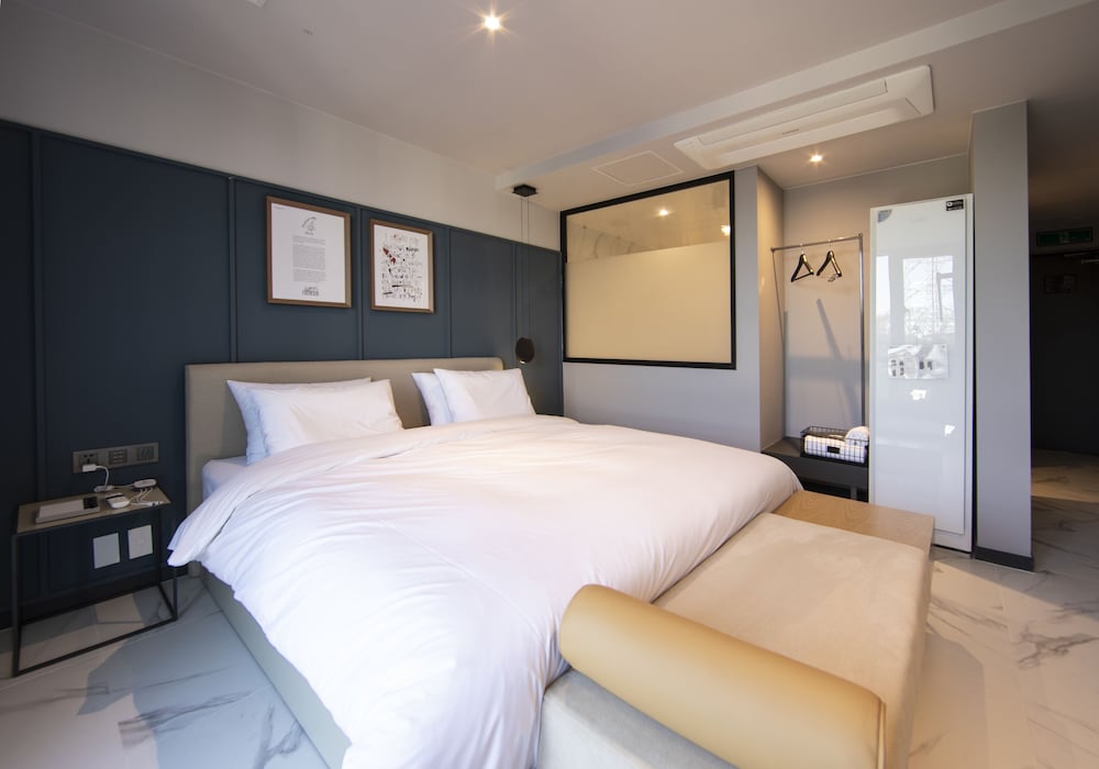 Deluxe Double, City View - Photo 2