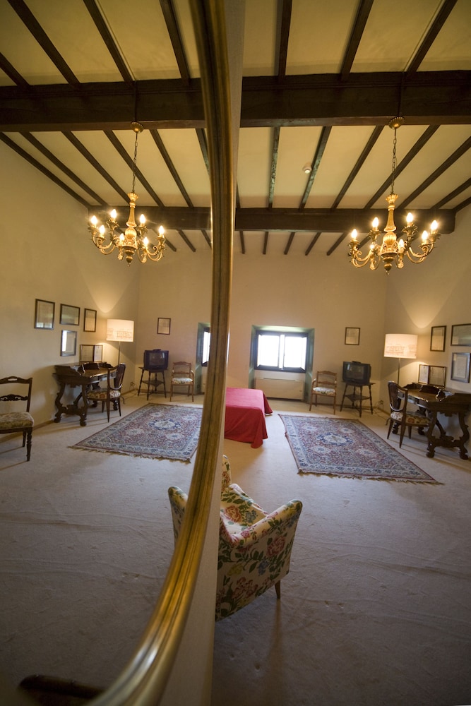 Family Room - Photo 9