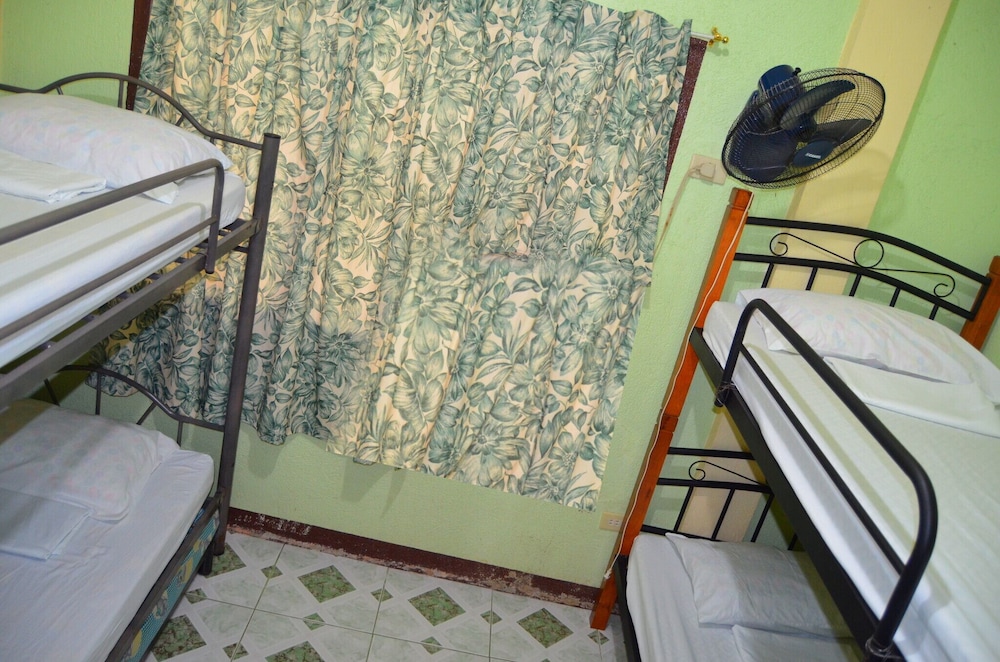 Bunk Room photo 3