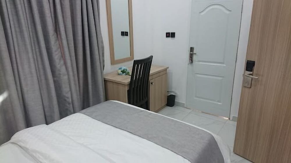 Deluxe Room, Balcony, City View