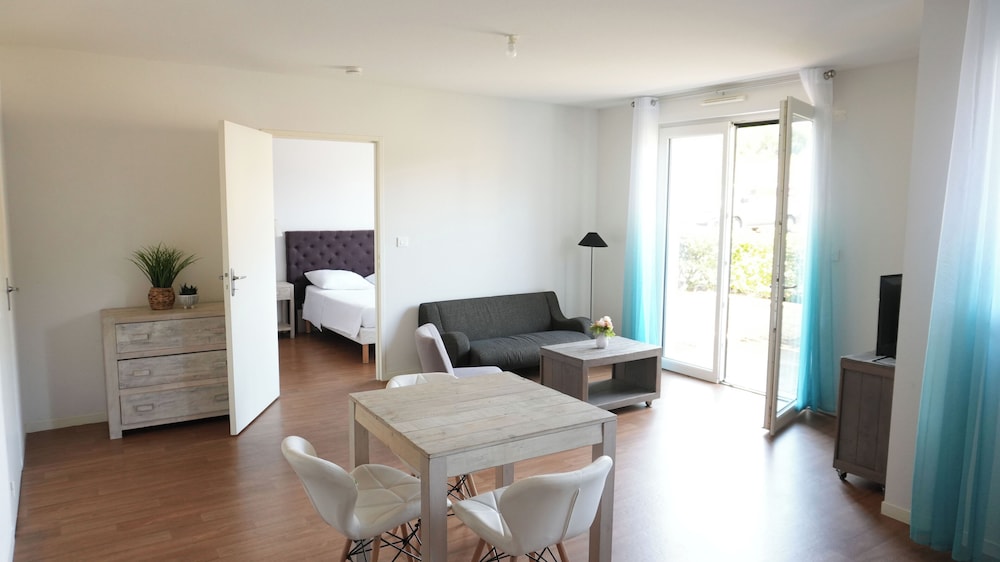 Apartment, 1 Bedroom photo 2