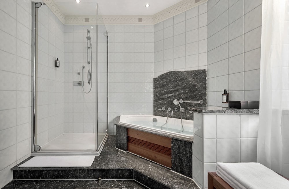 Signature Double Room - Photo 11