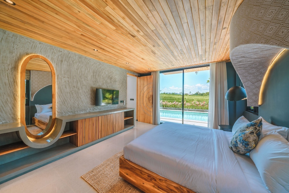 Luxury Villa photo 3