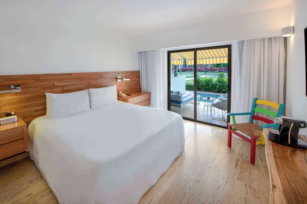 Vibe, Accessible 1 King size bed, non-smoking