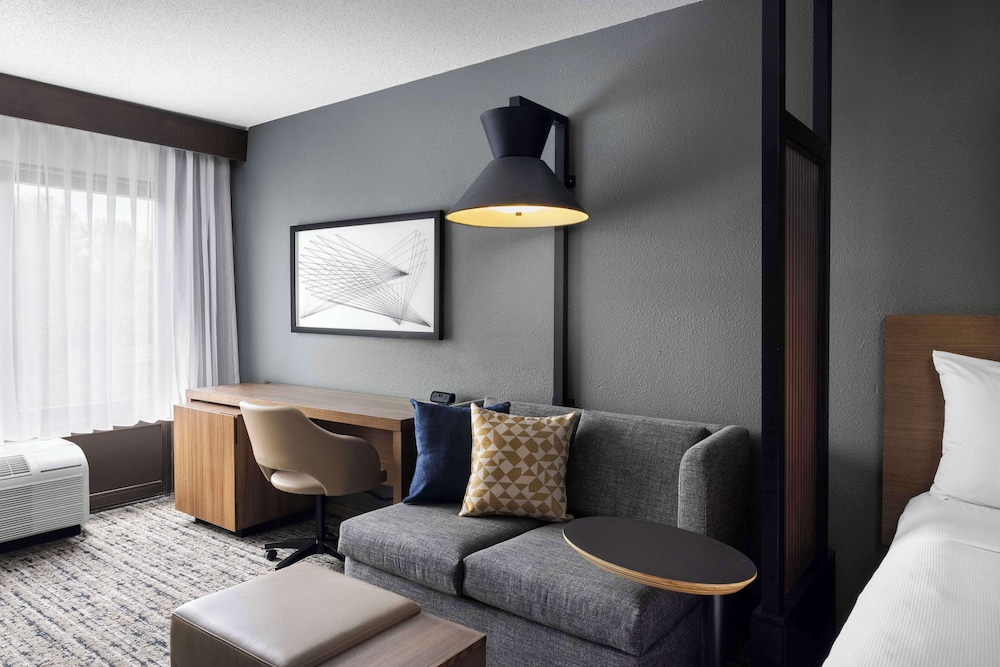 Room, 2 Double Beds - Photo 4