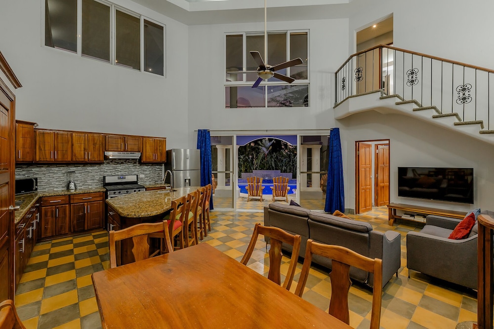 Family House, 3 Bedrooms, Courtyard View photo 2