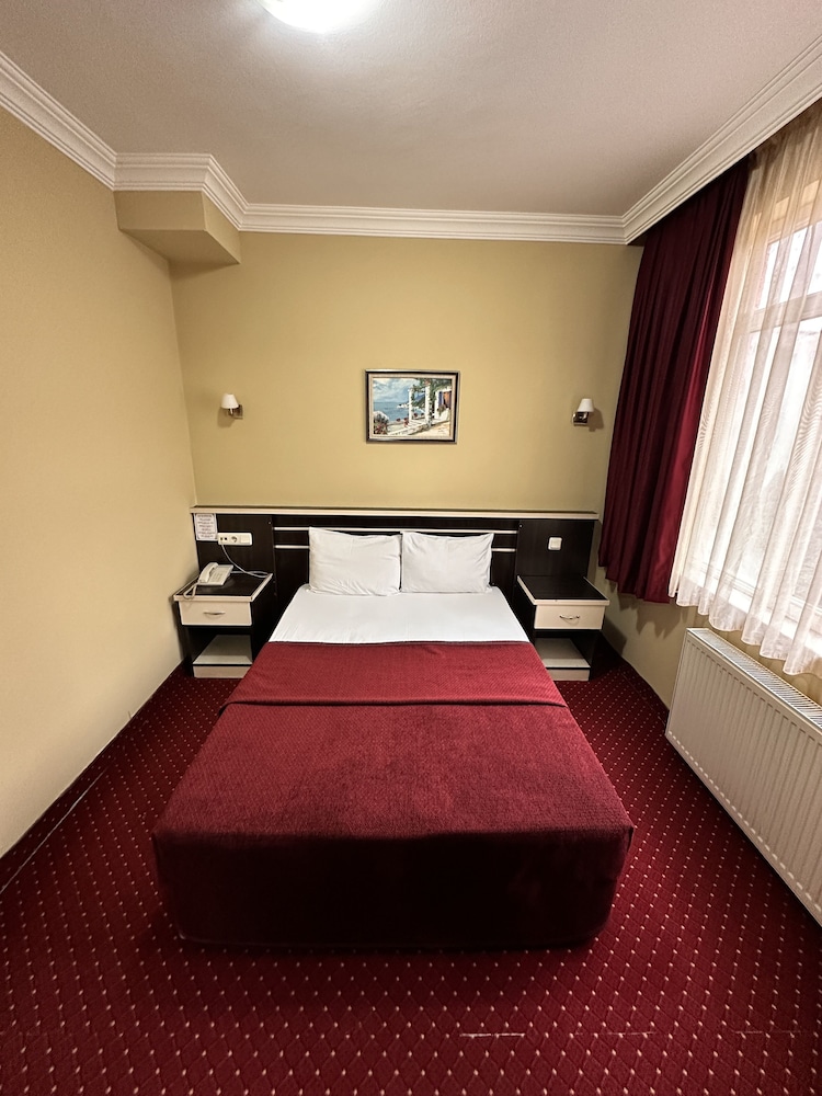 Standard Twin Room, Multiple Beds photo 2