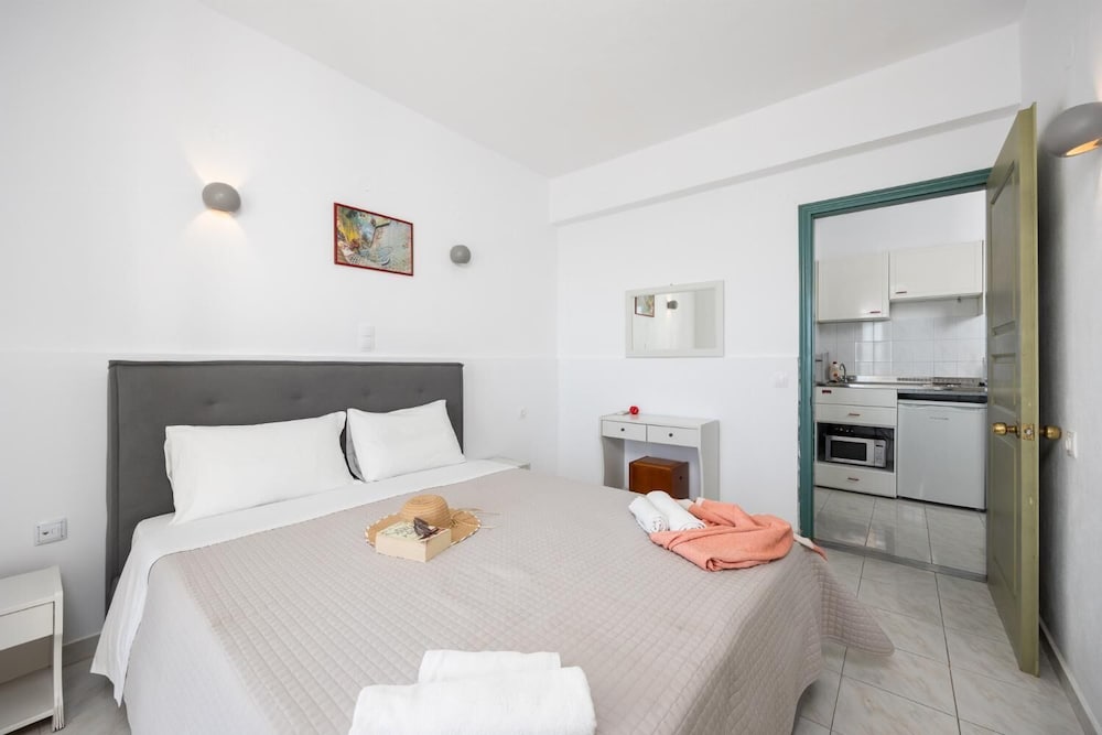 Apartment, 3 Bedrooms, Sea View