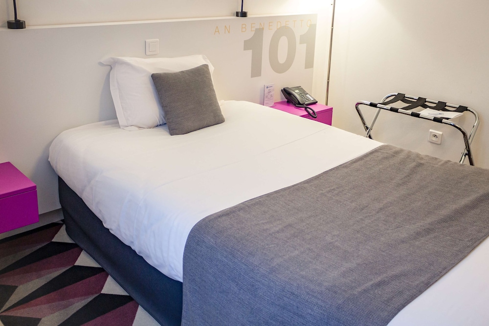 Classic Room, 1 Twin Bed, Non Smoking photo 3