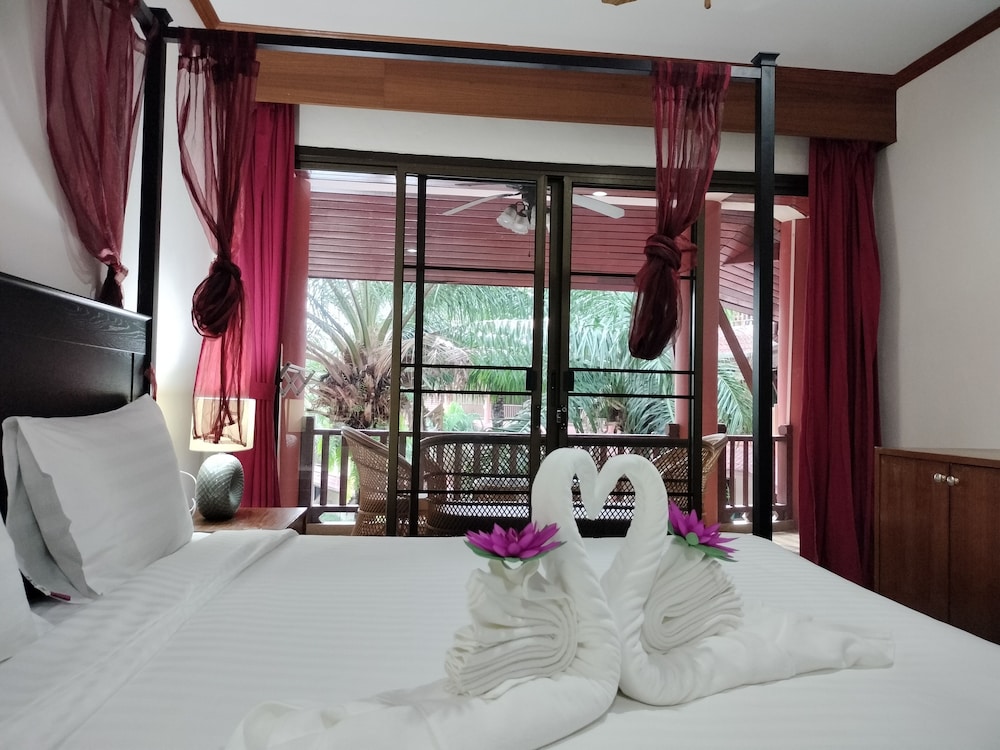 Family Apartment, 3 Bedrooms, Terrace, Pool View - Photo 43