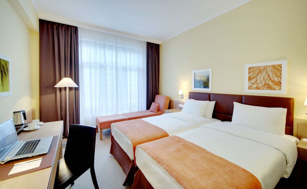 Standard Double or Twin Room photo 1