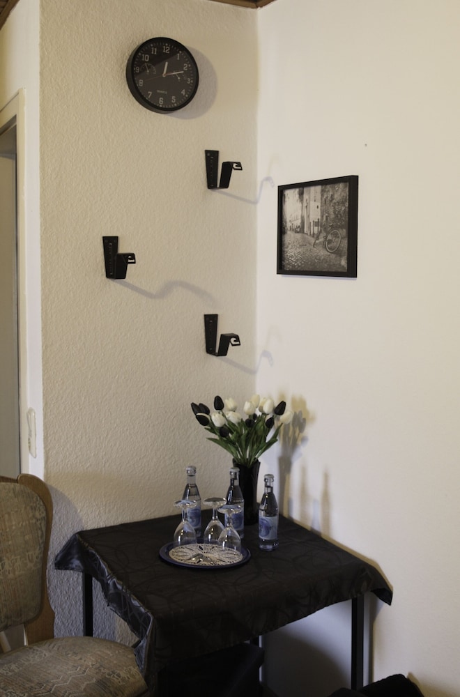 Signature Triple Room, Ensuite photo 2