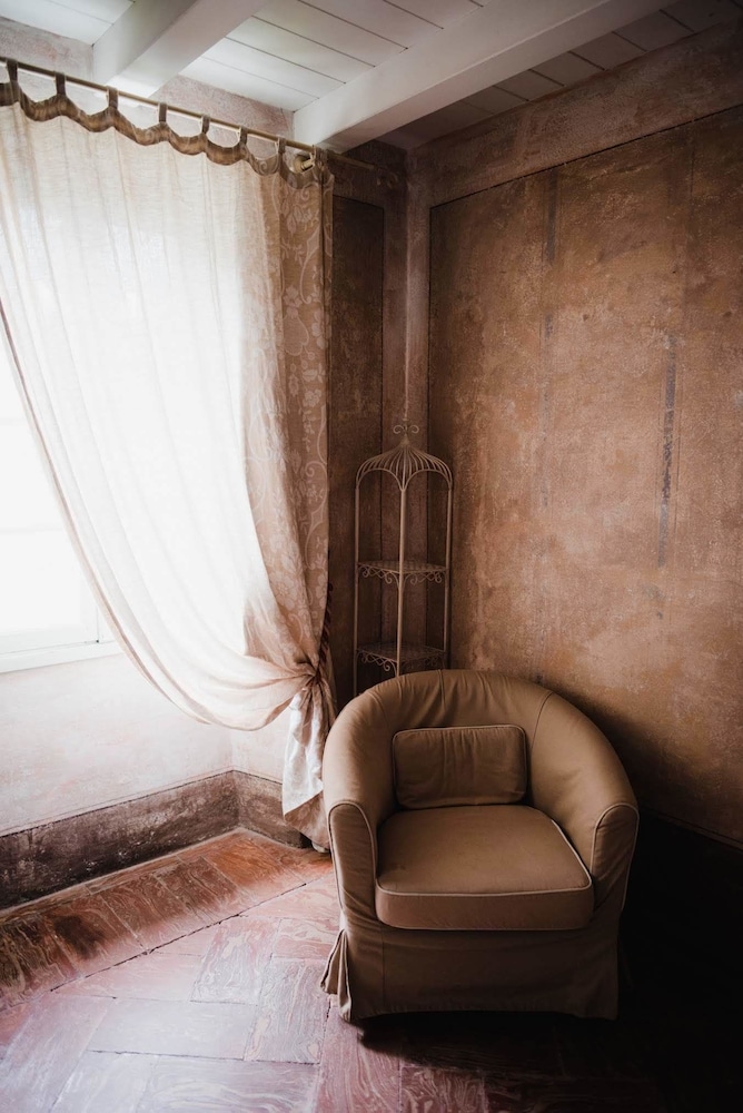 Romantic Suite, 2 Bedrooms, Lake View photo 2