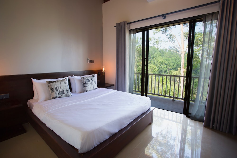 Deluxe Double Room, Non Smoking, Mountain View