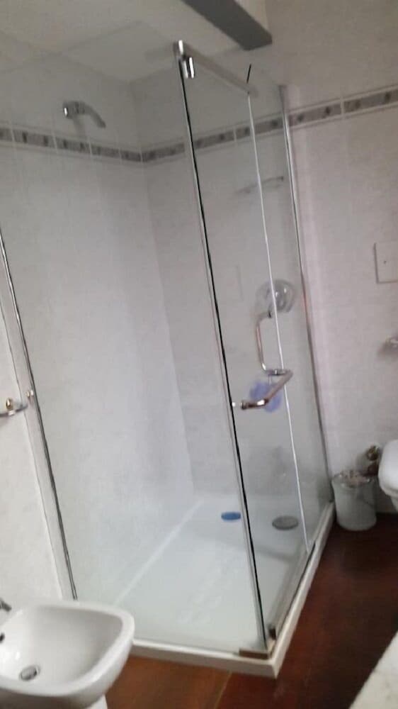 Double Room, Shared Bathroom photo 3