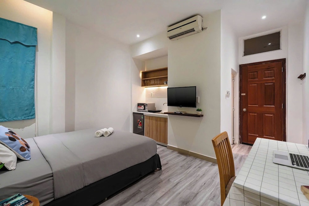 Basic Double Room, 1 Double Bed photo 3