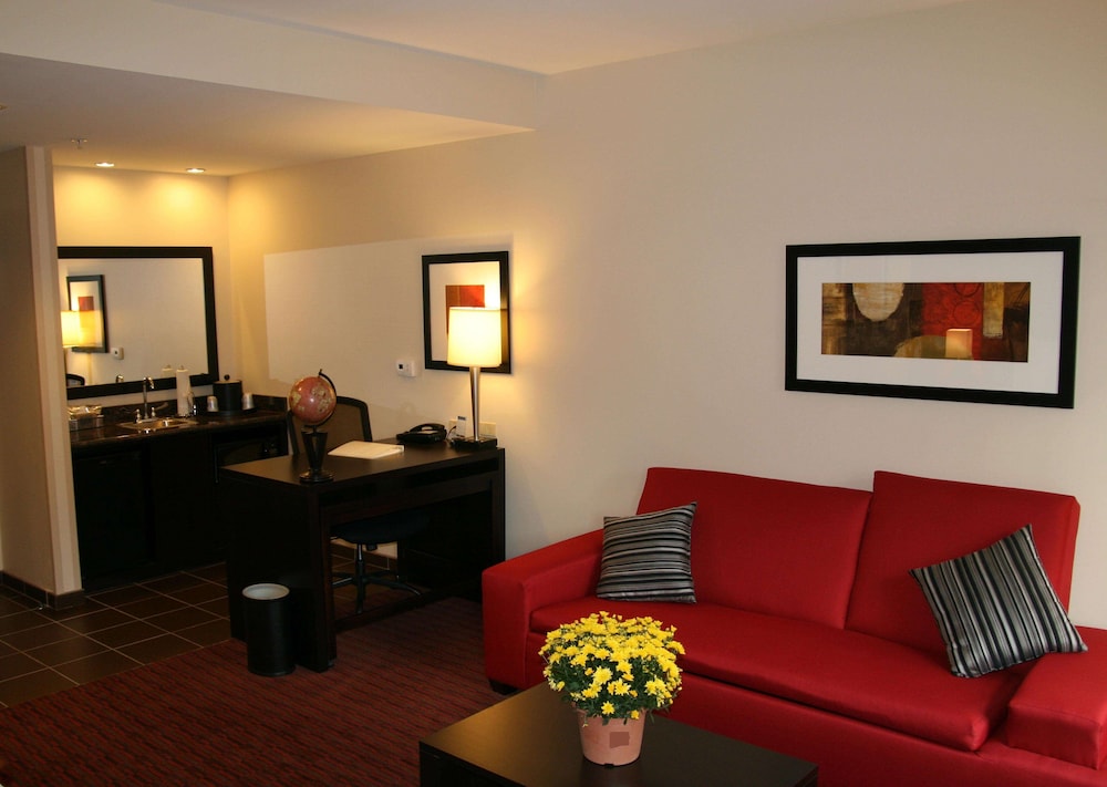 One king studio suite non smoking - Photo 1