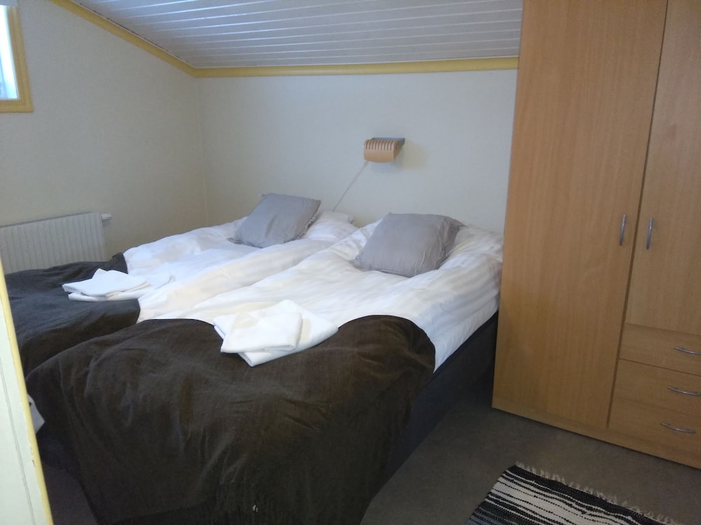 Family Room, 3 Bedrooms photo 1