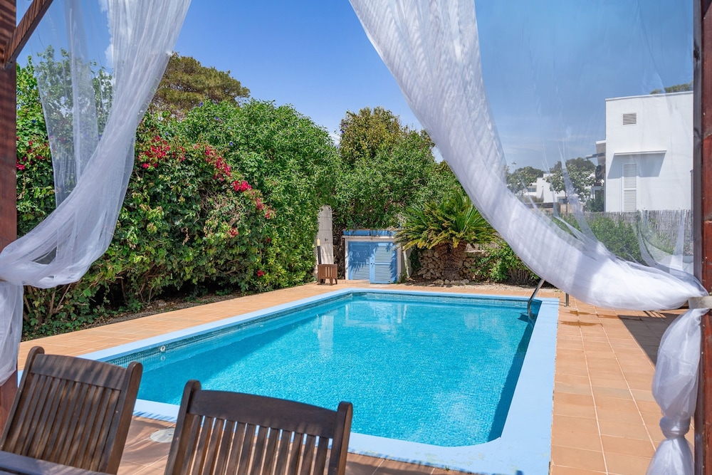 Anana Binisafua Villa With a Pool by the sea, Bild 11