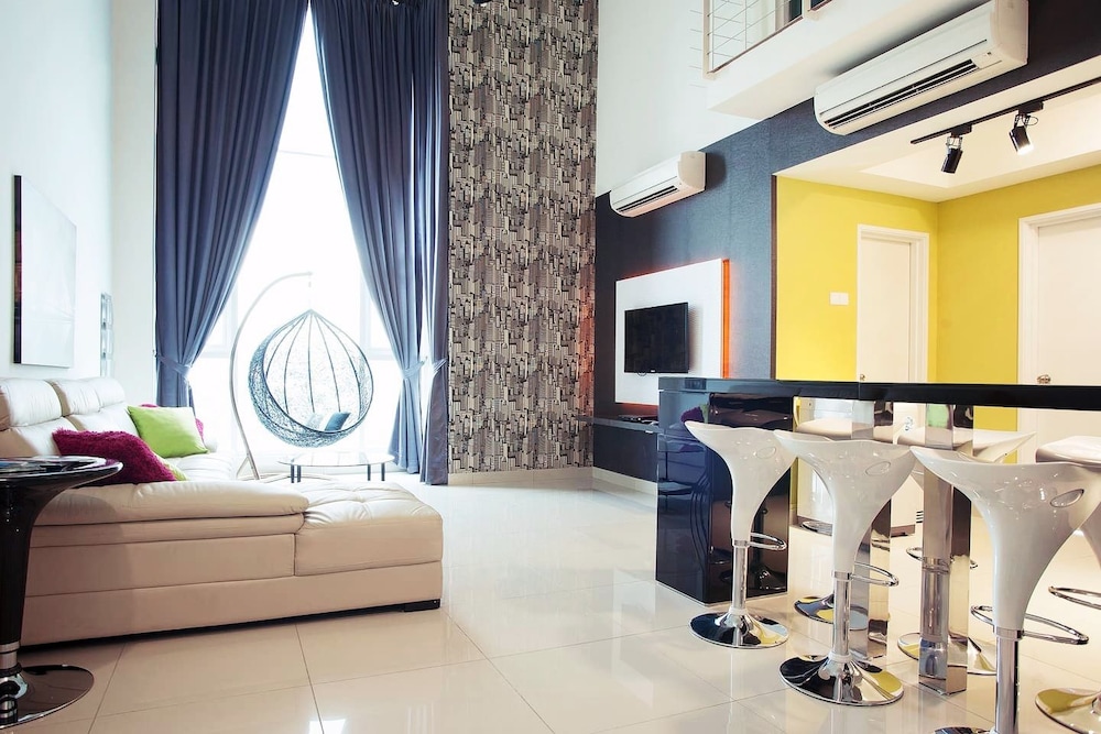 2 Bedroom Premium Duplex - 8 Pax