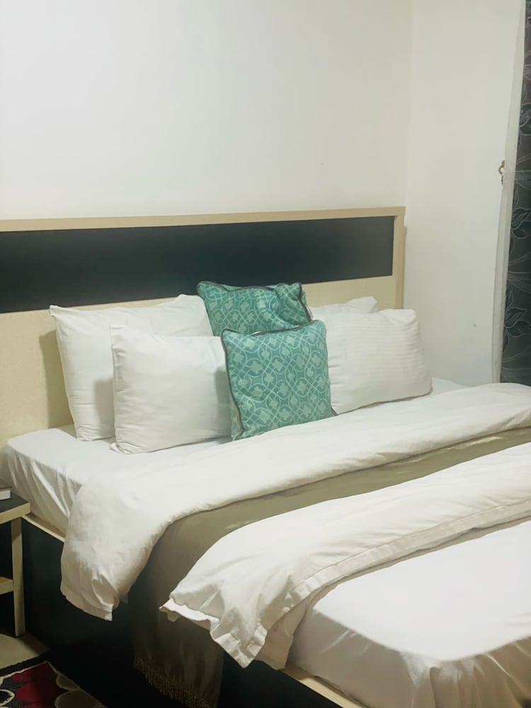 Deluxe Suite - Photo 1