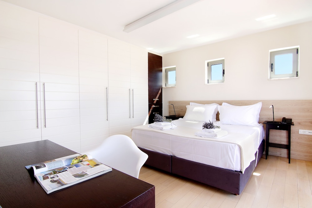 Villa, 4 Bedrooms, Private Pool, Sea View photo 2