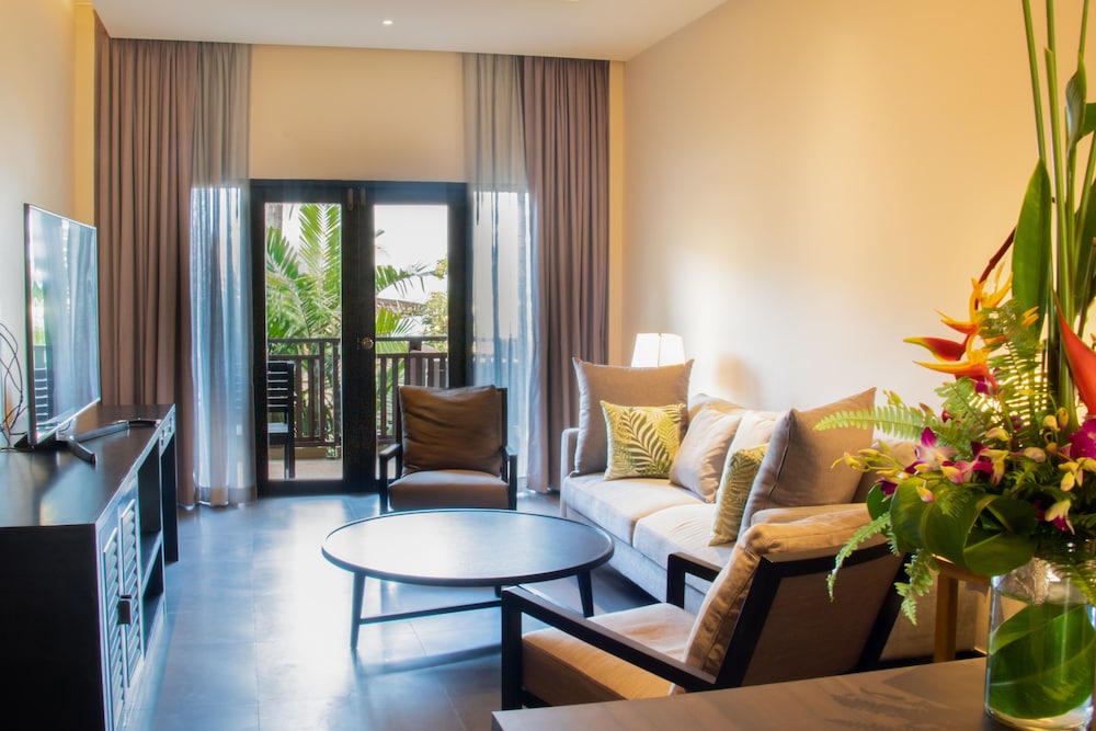 Two Bedroom Suite - Photo 5