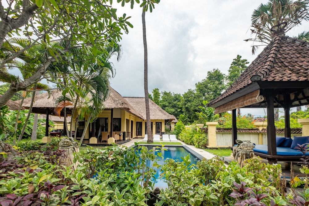 Anggrek Garden View Villa No.6