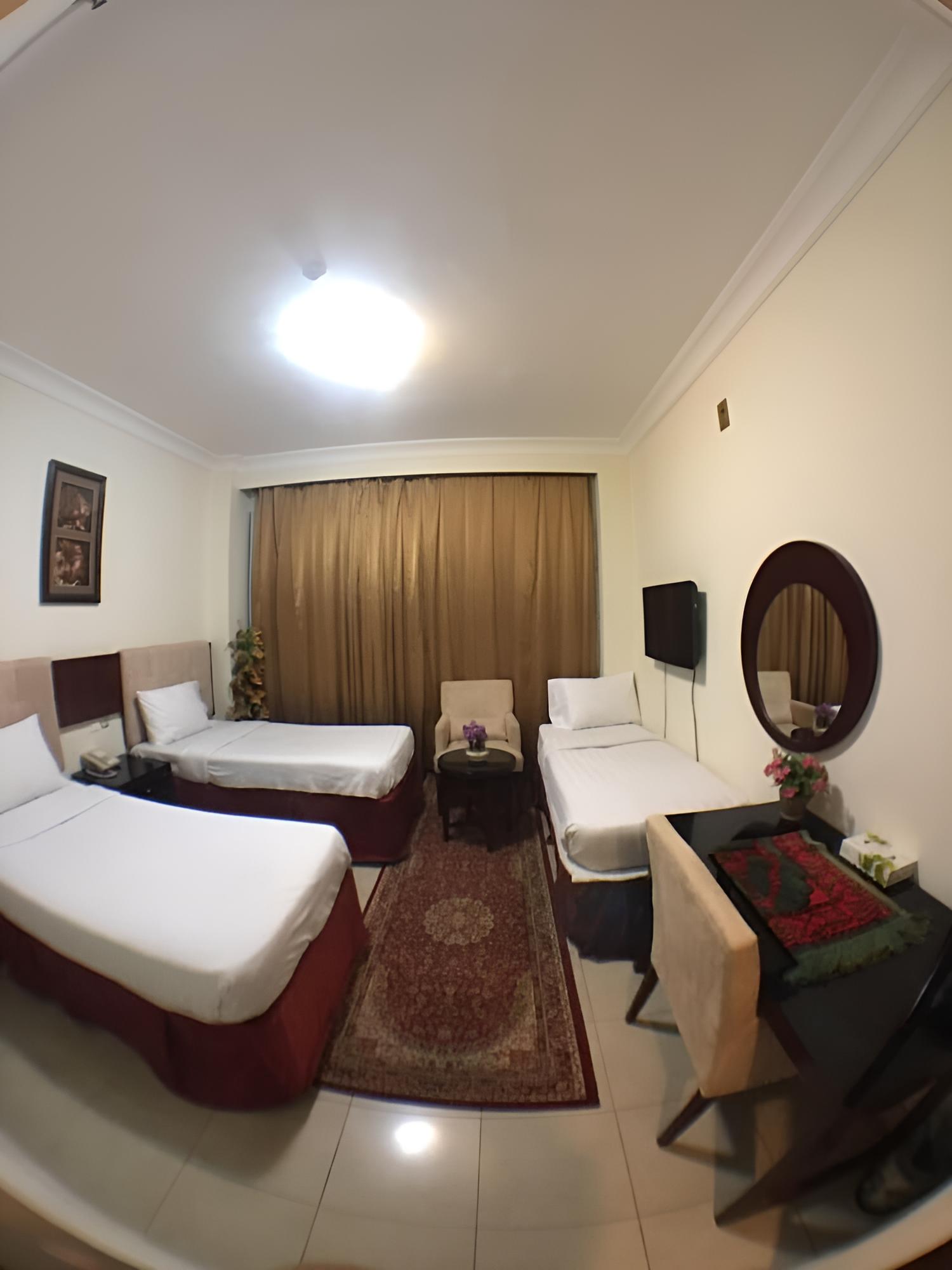 Triple Room photo 2