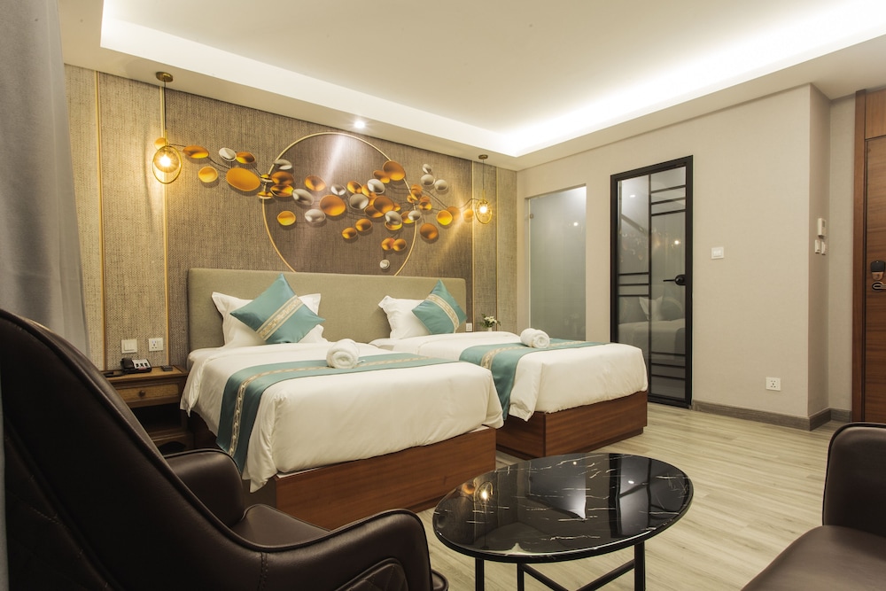 Deluxe Double or Twin Room