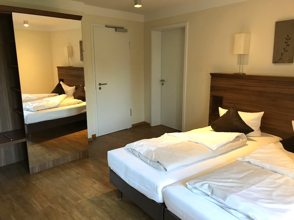 Single Room photo 3