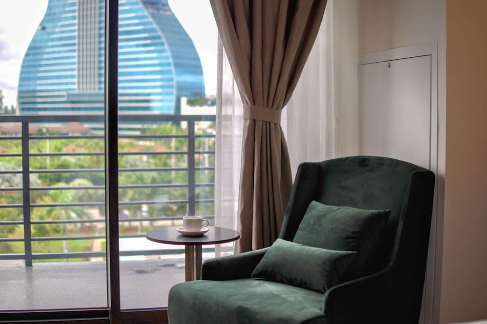 Room, 2 Double Beds, Non Smoking, Balcony - Photo 5