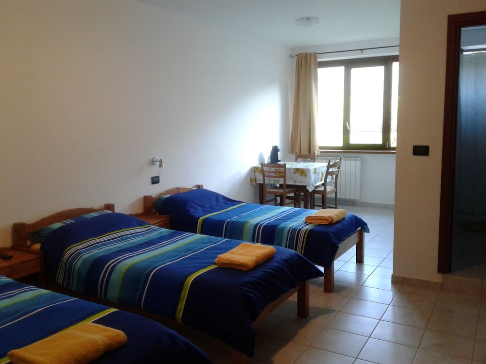 Triple Room photo 3