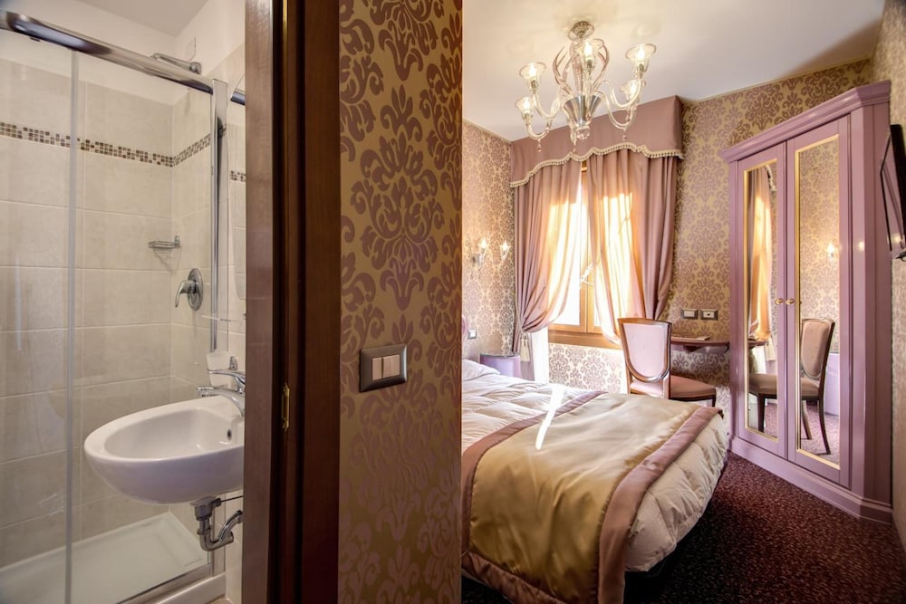 Quadruple Room photo 3