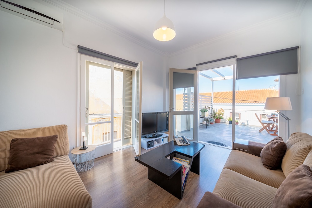 Apartment photo 1
