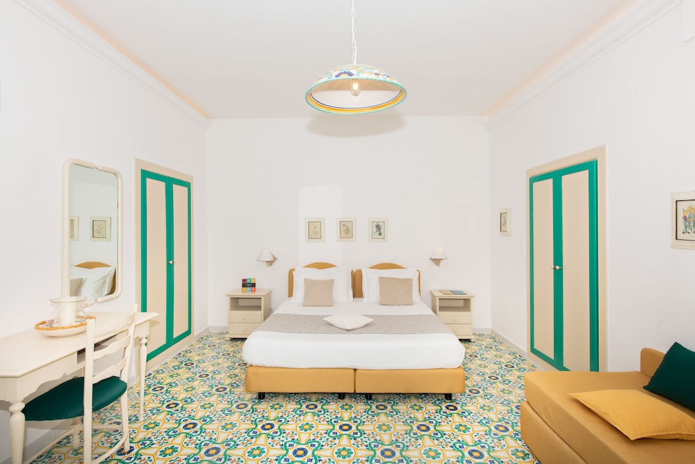Deluxe Double Room, Balcony, Sea View - Photo 3