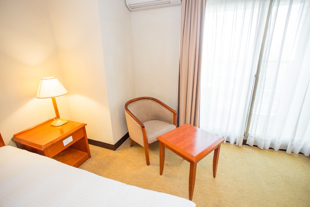 Standard Double Room - Photo 13