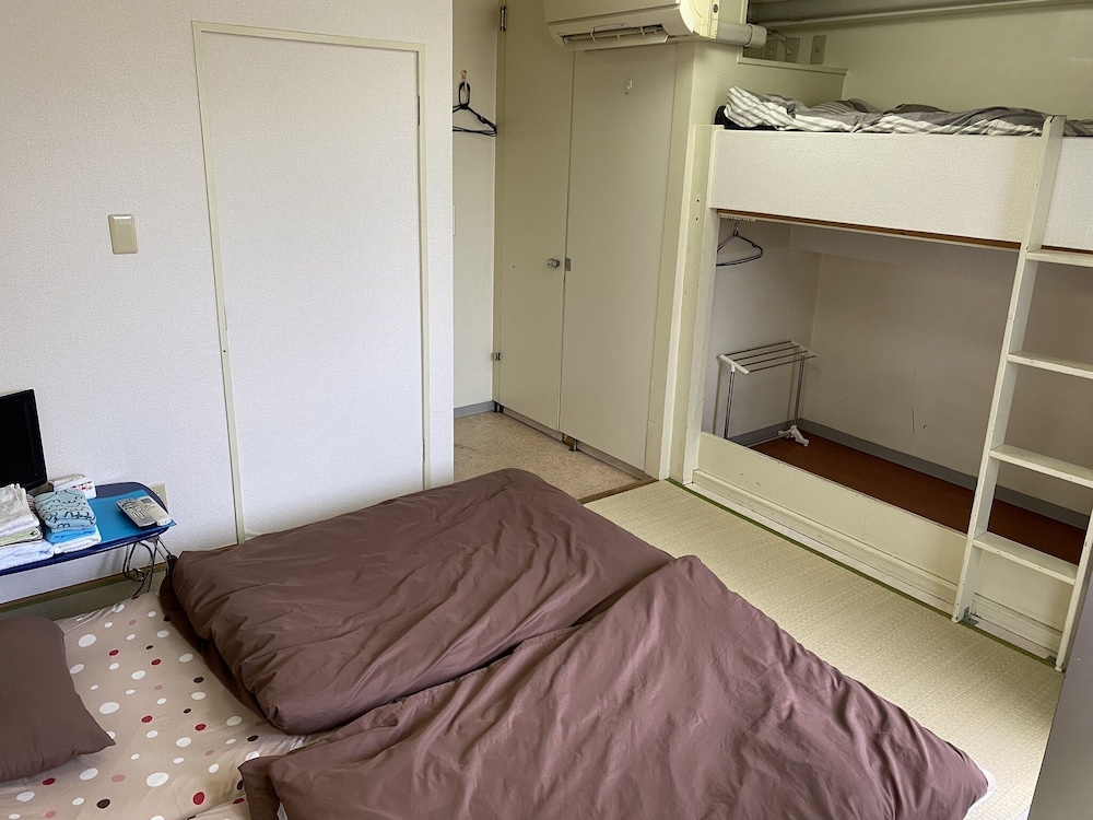 Traditional Room, Non Smoking, Shared Bathroom (Japanese Style) photo 3