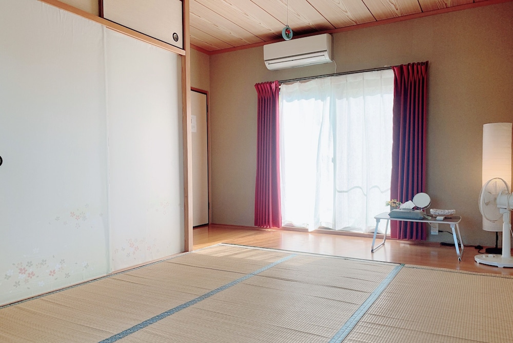 Deluxe Japanese Style Room photo 2