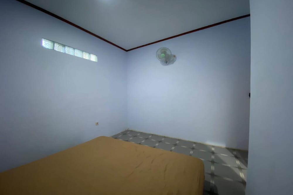 Economy Double Room - Photo 5