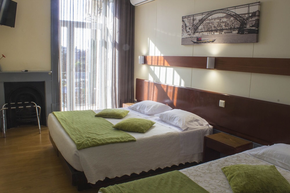 Standard Triple Room, Garden View
