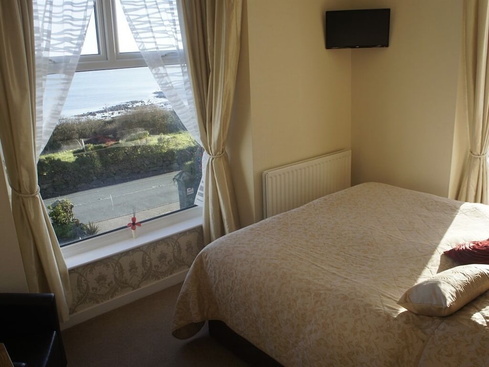 Double Room, Ensuite, Sea View photo 2