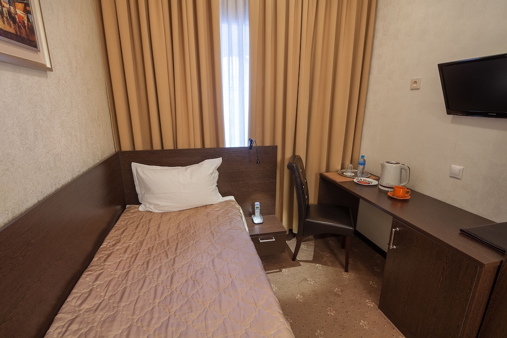 Economy Single Room, 1 Twin Bed photo 3